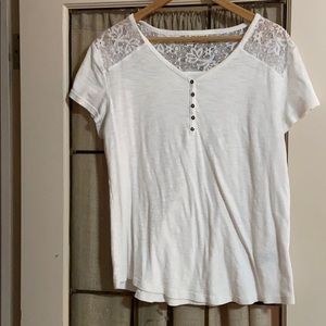 4 for $20 White T-shirt with lace detailing XXL